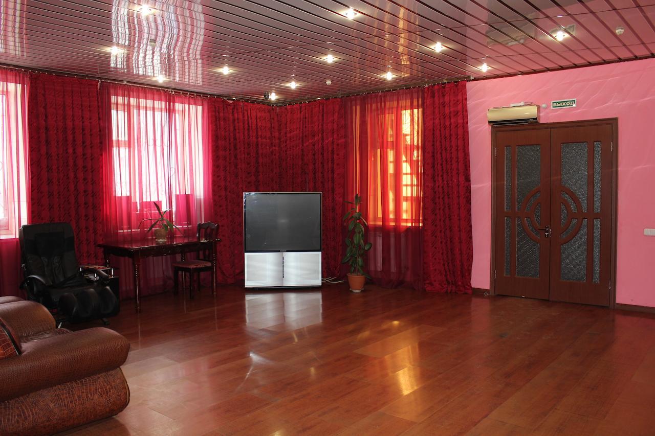 Temirtau Pekin Hotel מראה חיצוני תמונה
