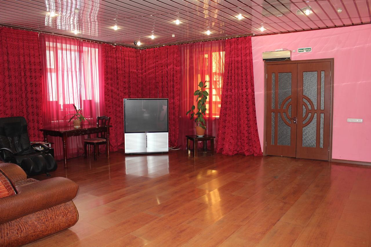 Temirtau Pekin Hotel מראה חיצוני תמונה